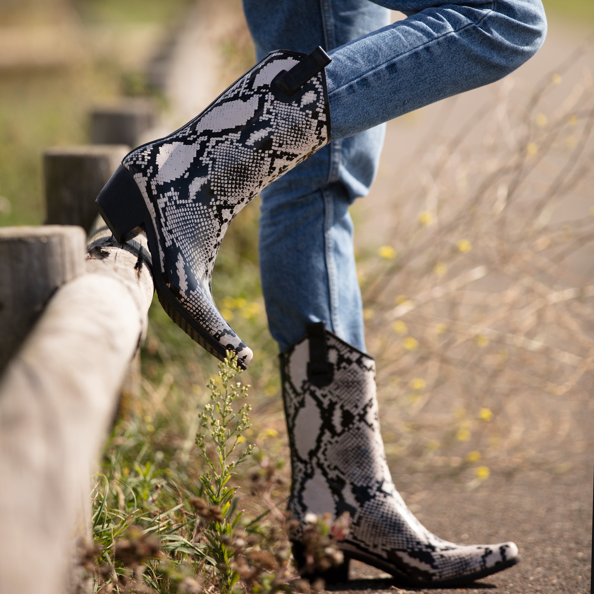 Bandy Snake Black White Cowboy Boot Wellies